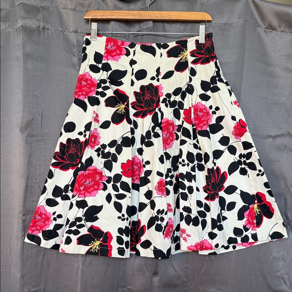 JKLA Floral PLEATED FULL Skirt - Black, White, and Pink